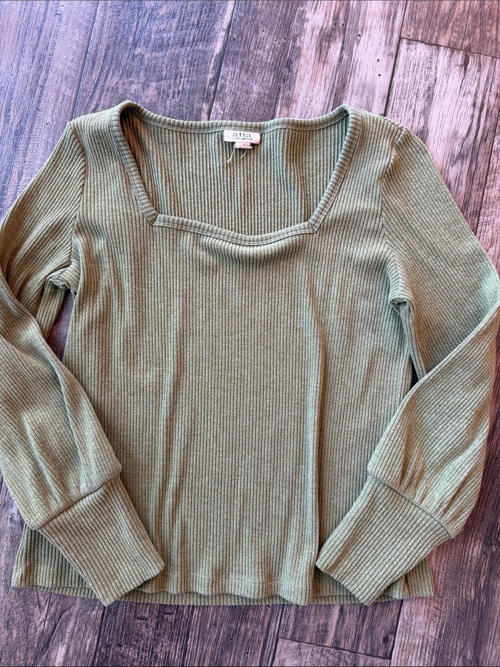 Vintage green ribbed sweater